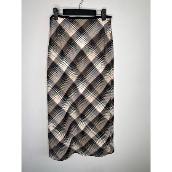 Urban Outfitters Plaid Mini Skirt - Black and Cream - Picture 4 of 10